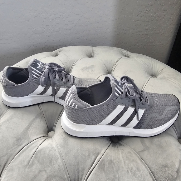 Adidas Swift Run X - Picture 3 of 5